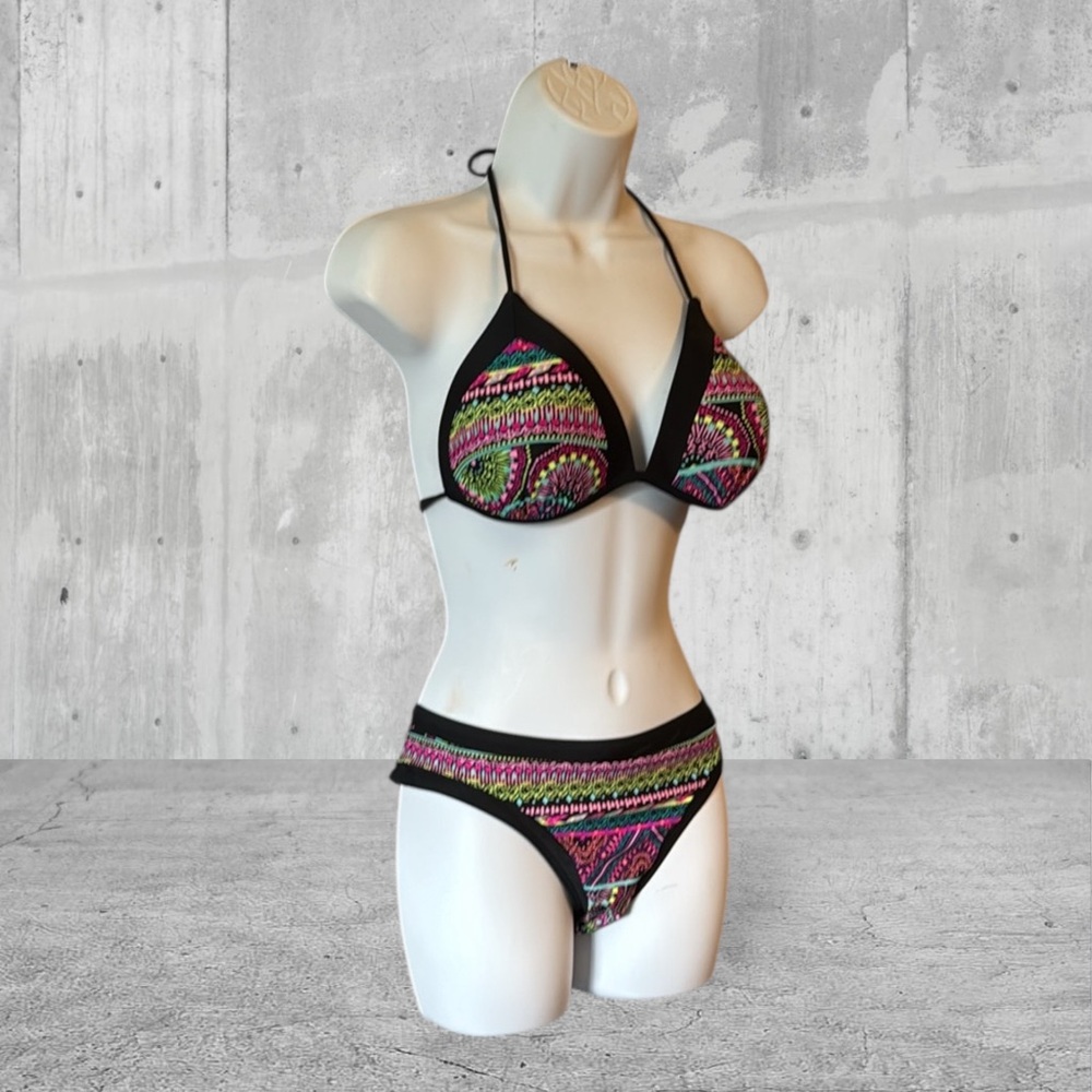 Two piece bikini padded top like new tags say XL please read measurements